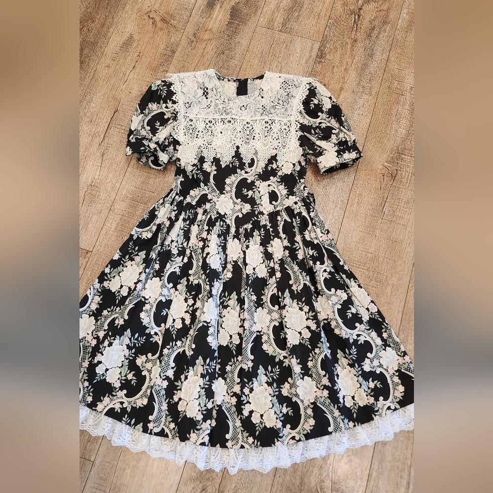 Vintage 80's Jessica McClintock Gunne Sax Floral Lace Cotton Dress Cottage Core